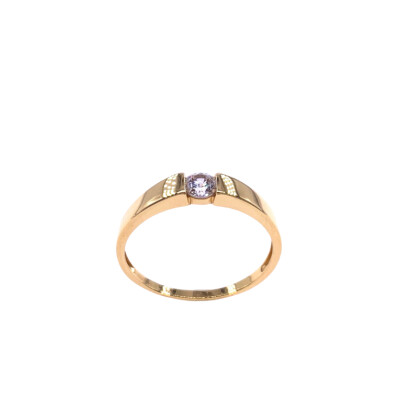 Bague en or jaune et oxyde de zirconium