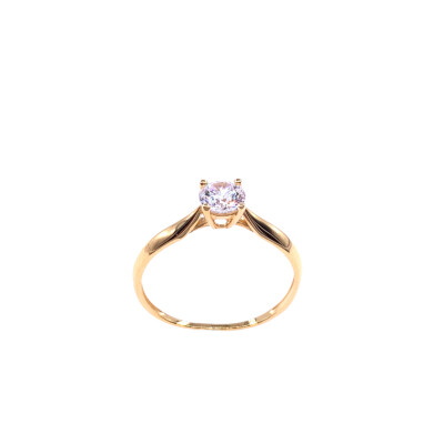 Bague en or jaune et oxyde de zirconium