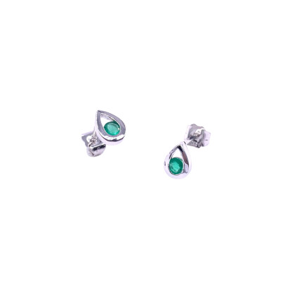 Boucles d'oreilles en or blanc et émeraudes
