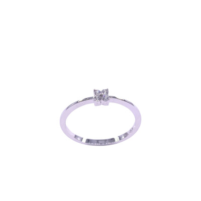 Bague en or blanc et diamants