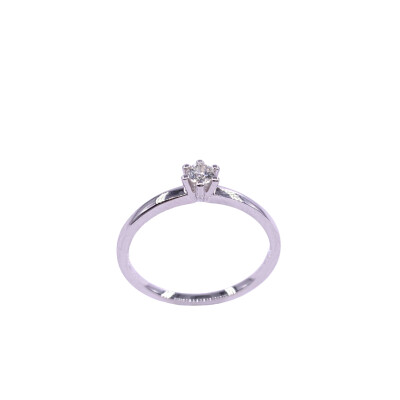 Solitaire en or blanc et diamant