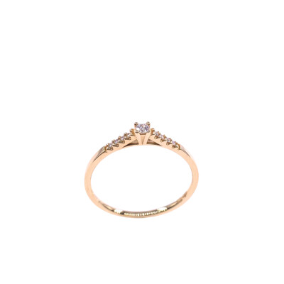 Solitaire en or jaune et diamants