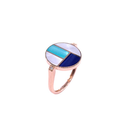Bague en or rose, diamants et résine nacrée turquoise, blanche et bleue