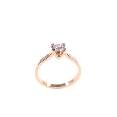 Bague en or jaune et diamant