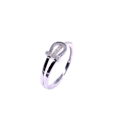 Bague en or blanc et diamants