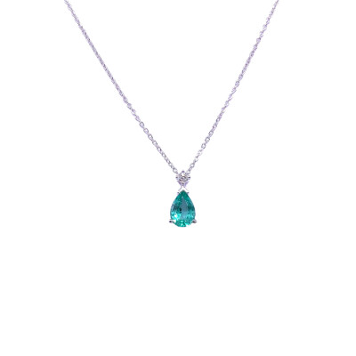 Collier en or blanc, émeraude et diamants