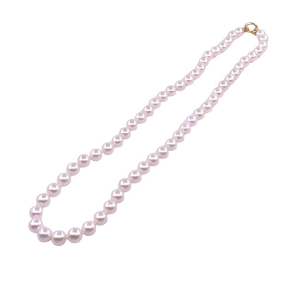 Collier perles de culture et fermoir en or jaune
