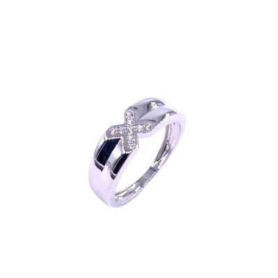 Bague en or blanc et diamants