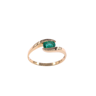 Bague en or jaune et émeraude