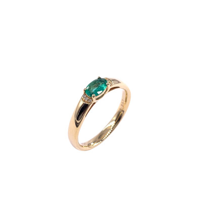 Bague en or jaune, émeraude et diamants