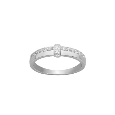 Bague en argent et oxydes de zirconium