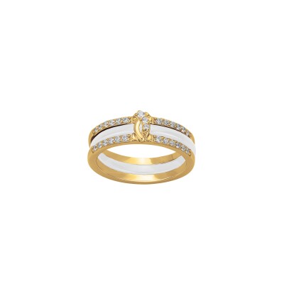 Bague en plaqué or, céramique blanche et oxydes de zirconium