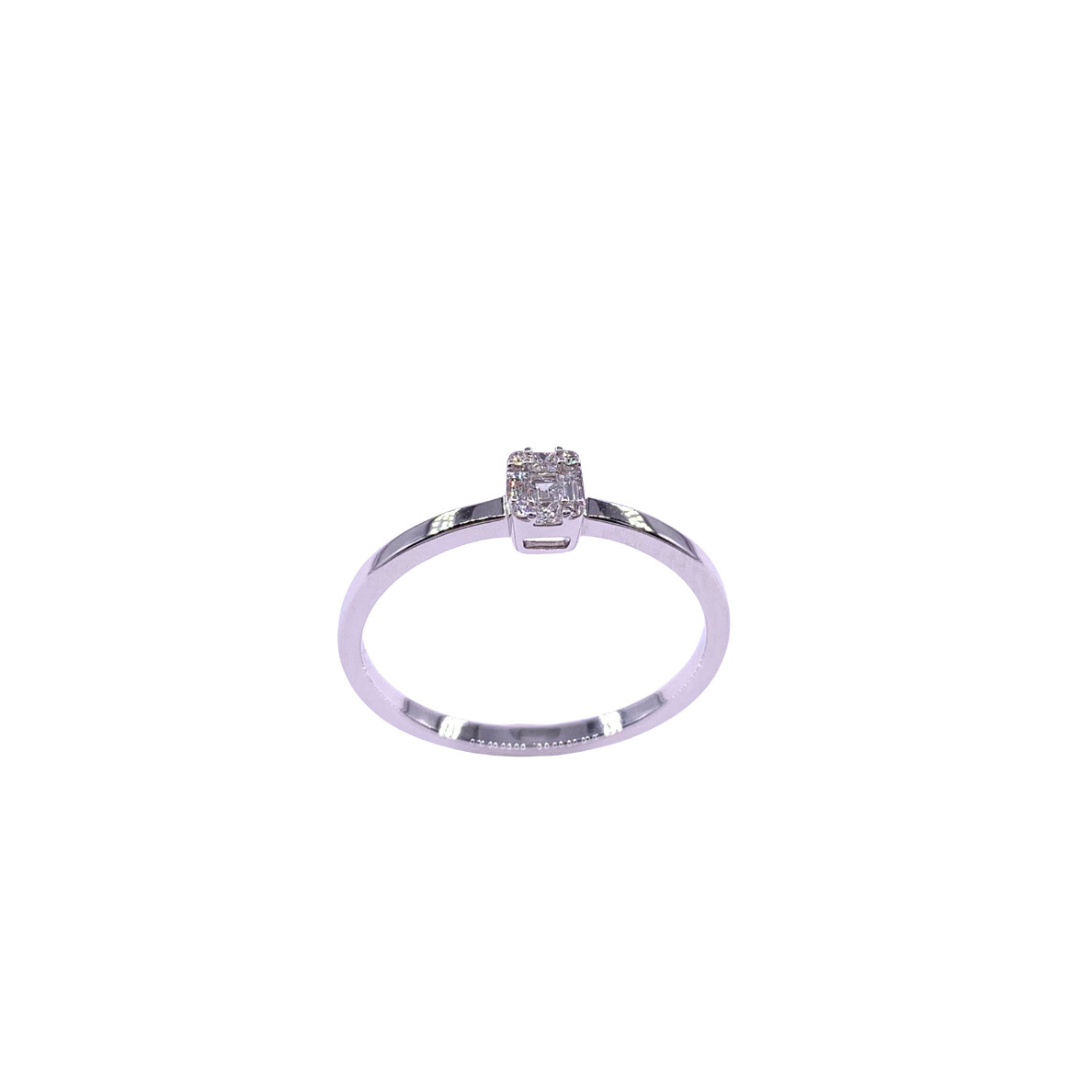 Solitaire en or blanc et diamants vue 1