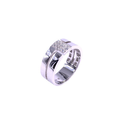 Bague en or blanc et diamants