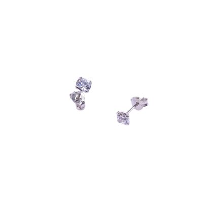 Boucles d'oreilles en or blanc et oxydes de zirconium