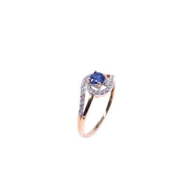 Bague en or jaune, bicolore, saphir et oxydes de zirconium