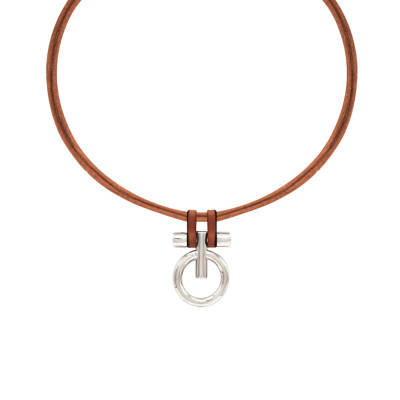 Collier en métal argenté et cuir