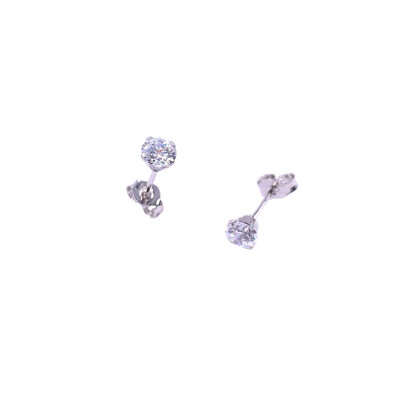 Boucles d'oreilles en or blanc et oxydes de zirconium 4mm