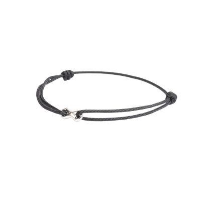 Bracelet cordon noir et motif titane argenté