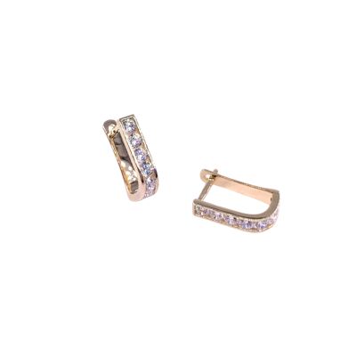 Boucles d'oreilles en or jaune et oxydes de zirconium