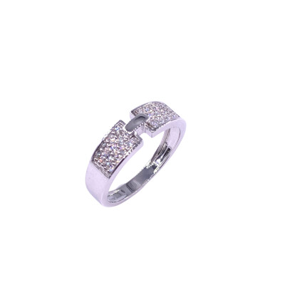 Bague en or blanc et diamants