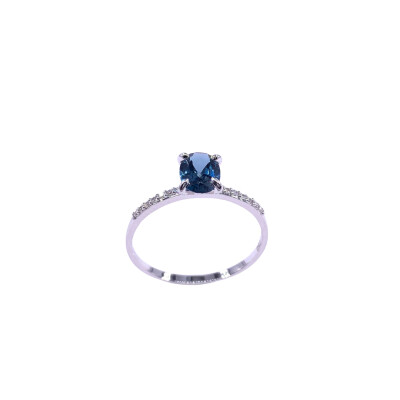 Bague en or blanc, topaze Blue London et diamants