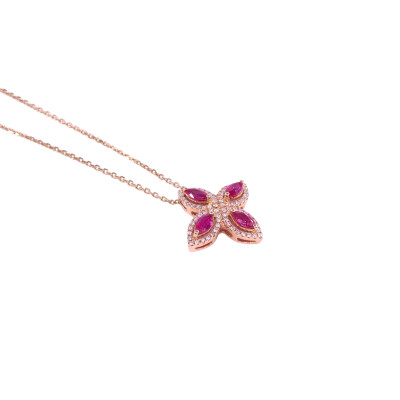 Collier en or rose, rubis et diamants