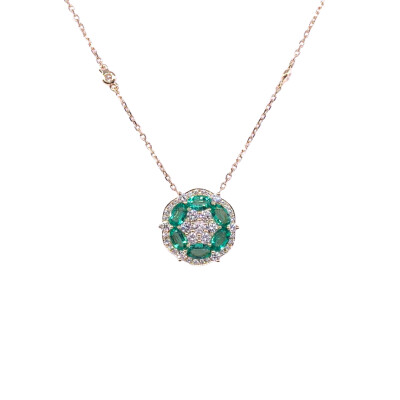 Collier en or jaune, émeraudes, et diamants