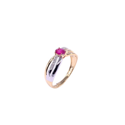 Bague en or jaune, bicolore, rubis et diamants