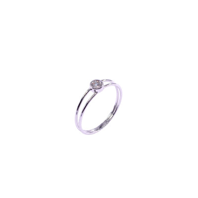 Solitaire en or blanc et diamant