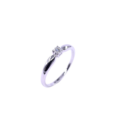 Bague en or blanc et diamant