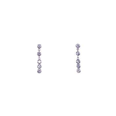 Boucles d'oreilles en or blanc et oxydes de zirconium