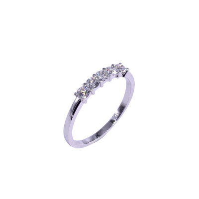 Alliance en or gris et diamants