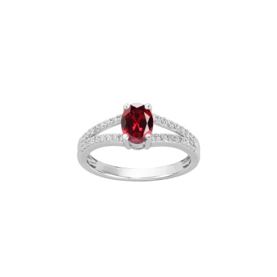 Bague en argent, spinelle synthétique rouge et oxydes de zirconium