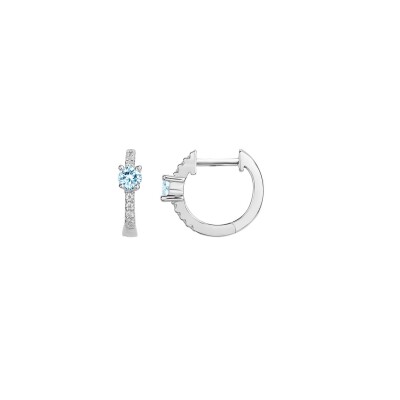 Boucles d'oreilles en argent, oxydes de zirconium et oxydes de zirconium bleu clair
