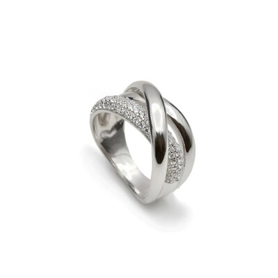 Bague en argent et oxydes de zirconium