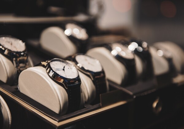 Bijoux et montres d'occasion