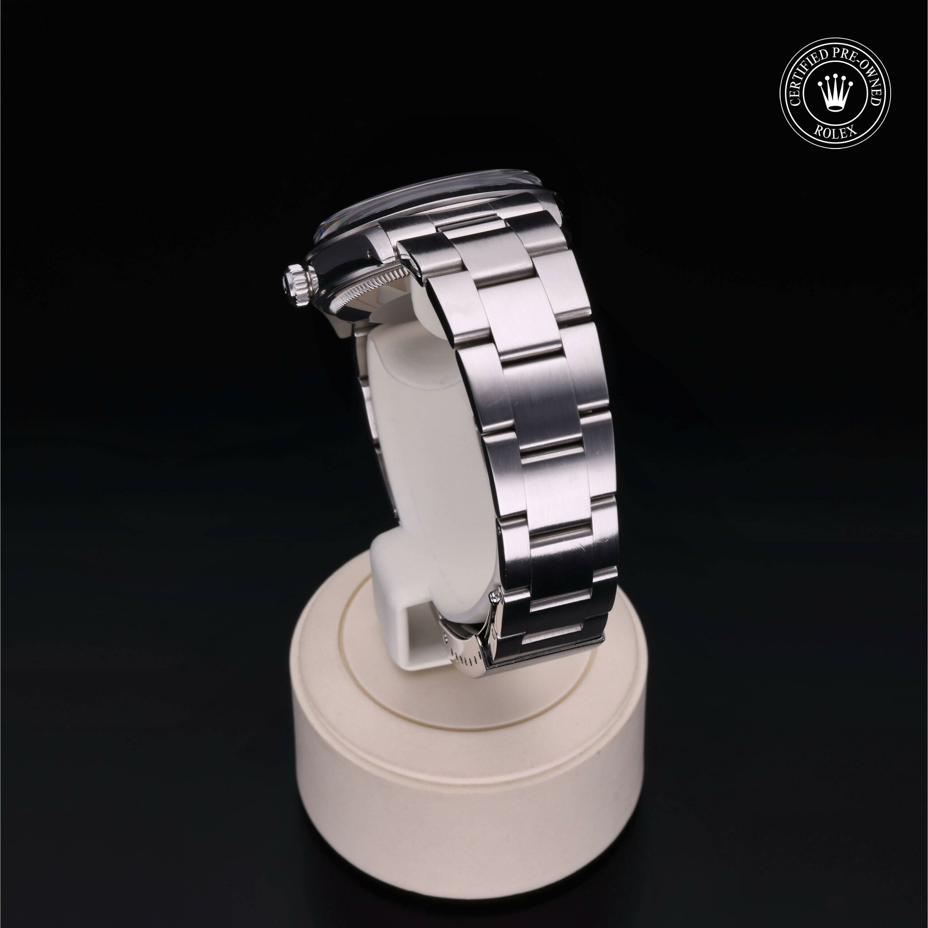 Rolex Oyster Perpetual Date 34 in Steel  at Ferret - view 17