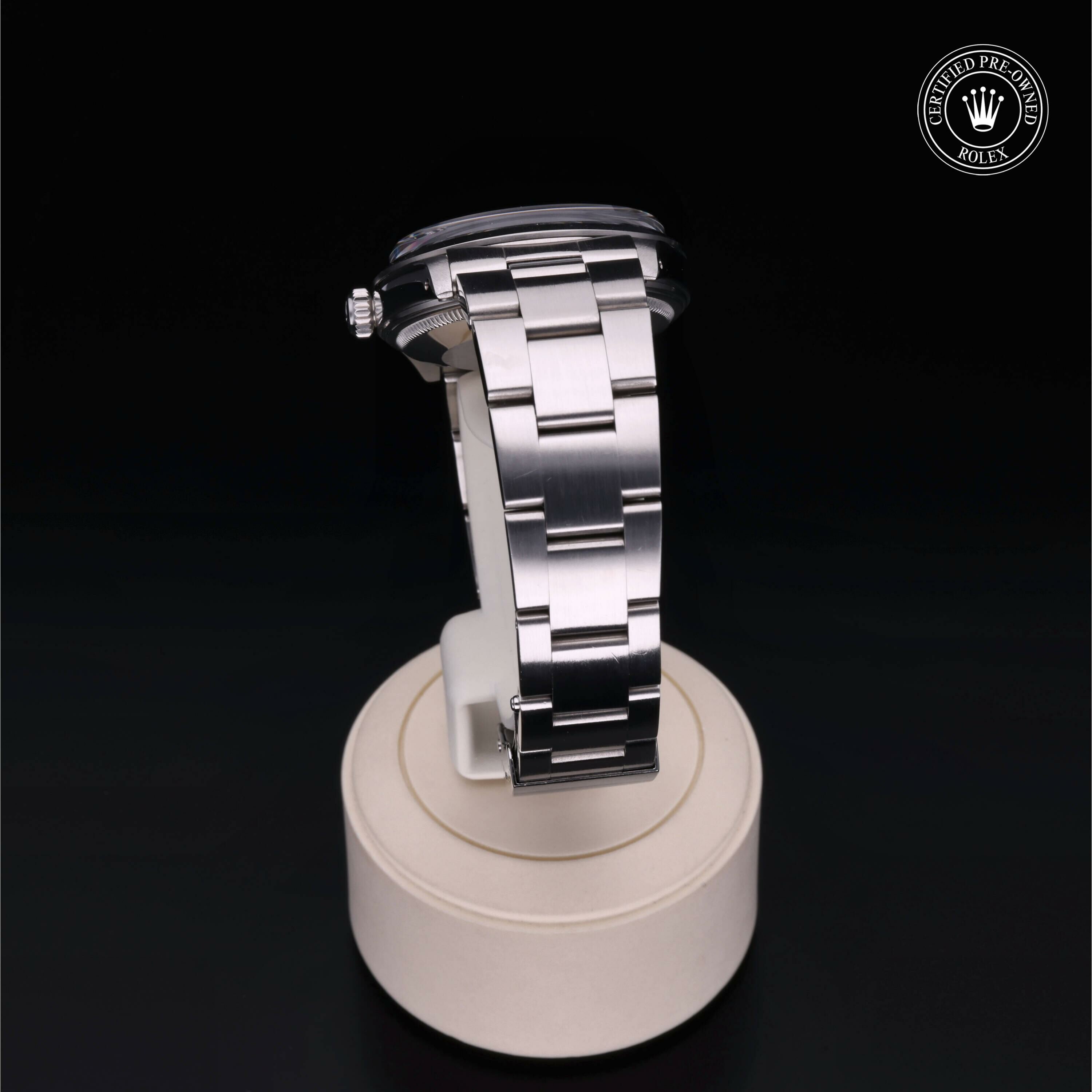 Rolex Oyster Perpetual Date 34 in Steel  at Ferret - view 18