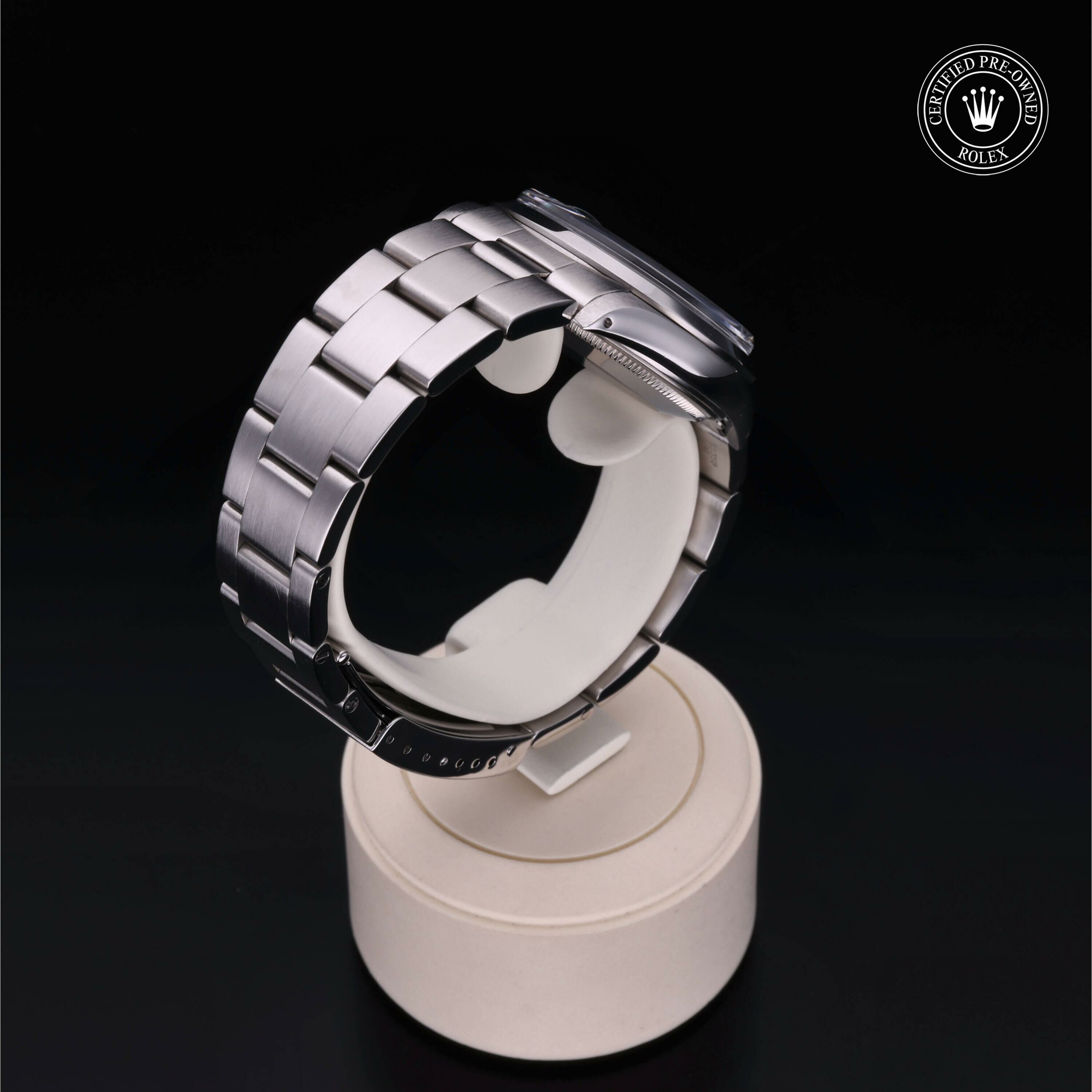 Rolex Oyster Perpetual Date 34 in Steel  at Ferret - view 23
