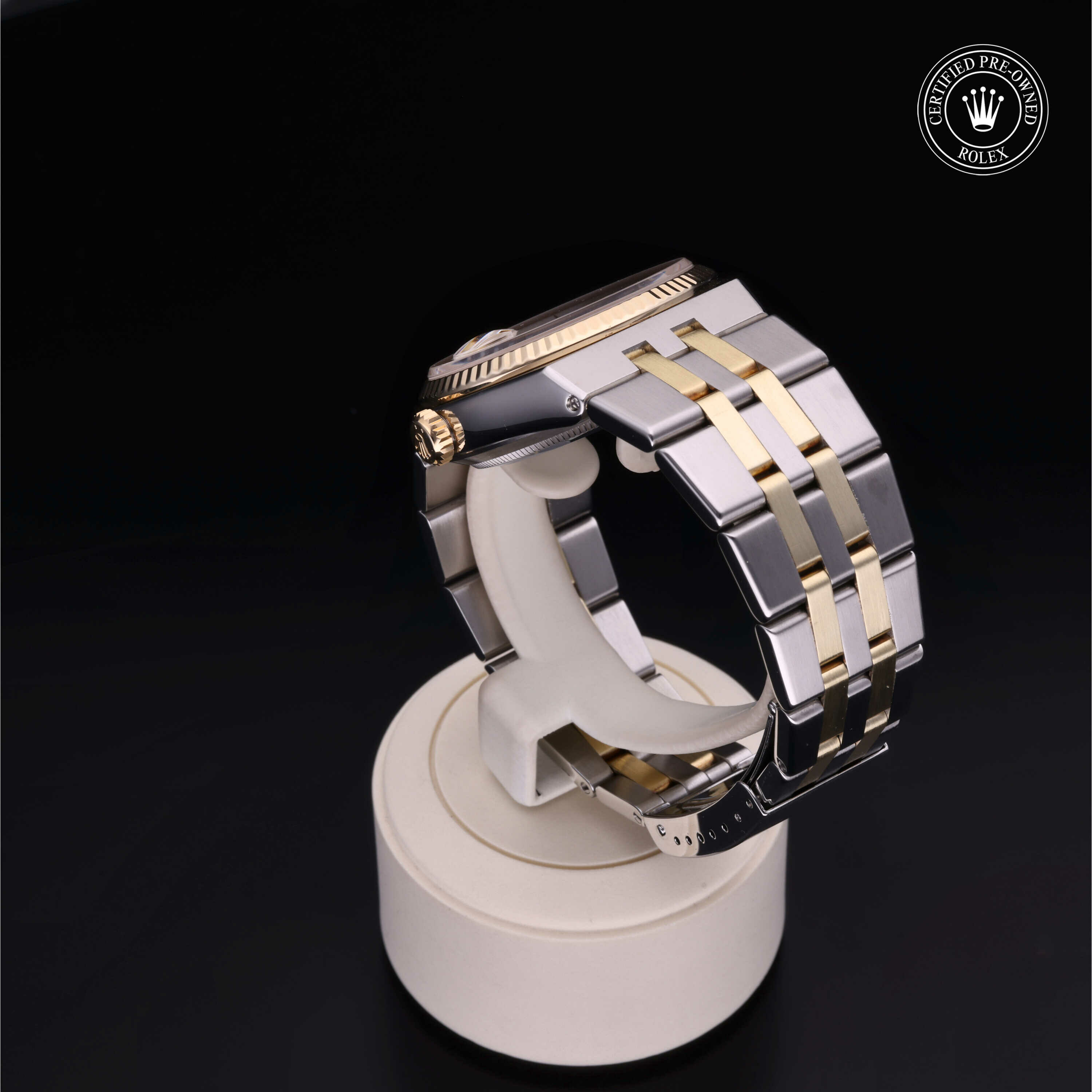 Rolex Oyster Perpetual Datejust 36 in Rolesor 18 Carat Yellow M17013-0001 at Ferret - view 15