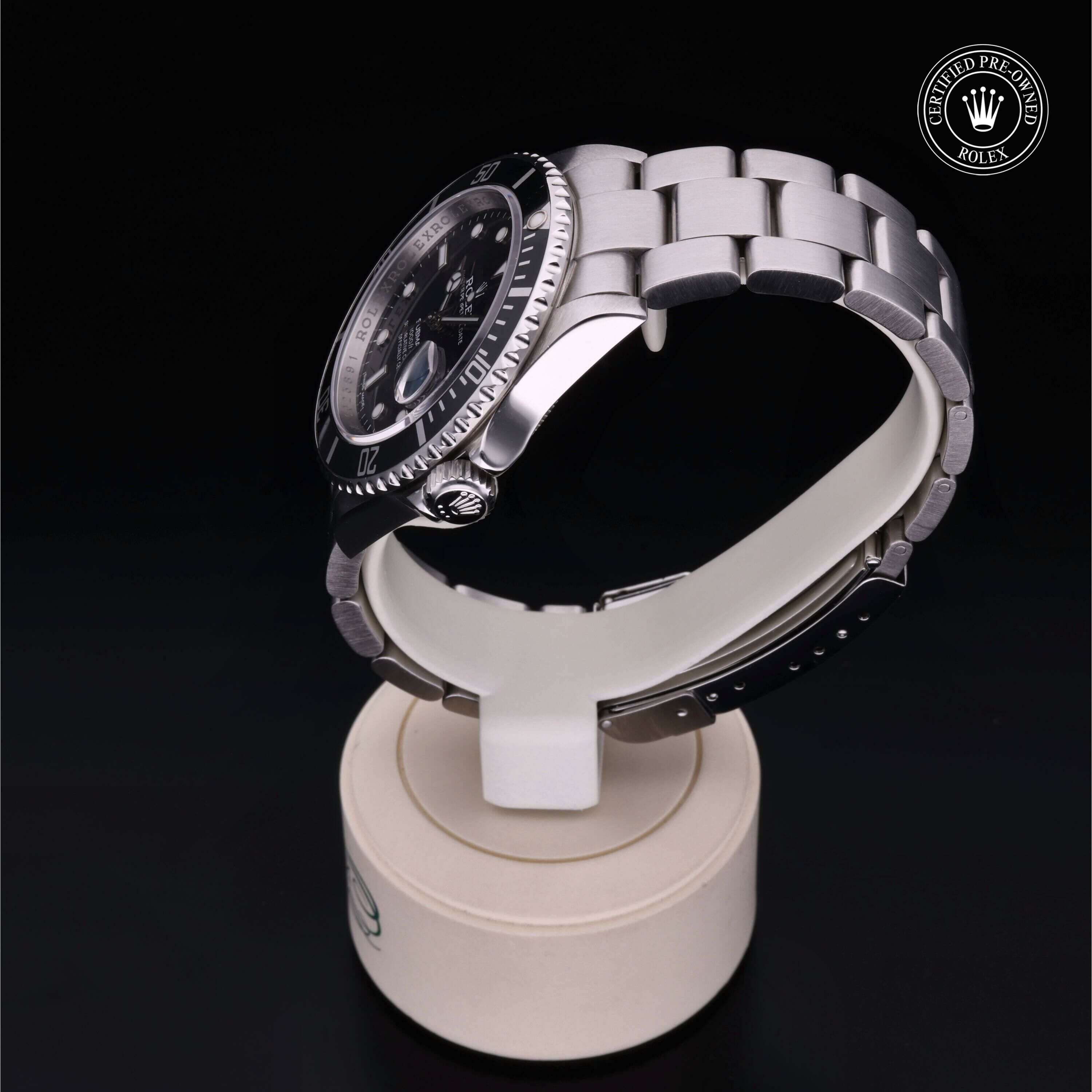Rolex Oyster Perpetual Submariner Date in Steel M16610-0007 at Ferret - view 10