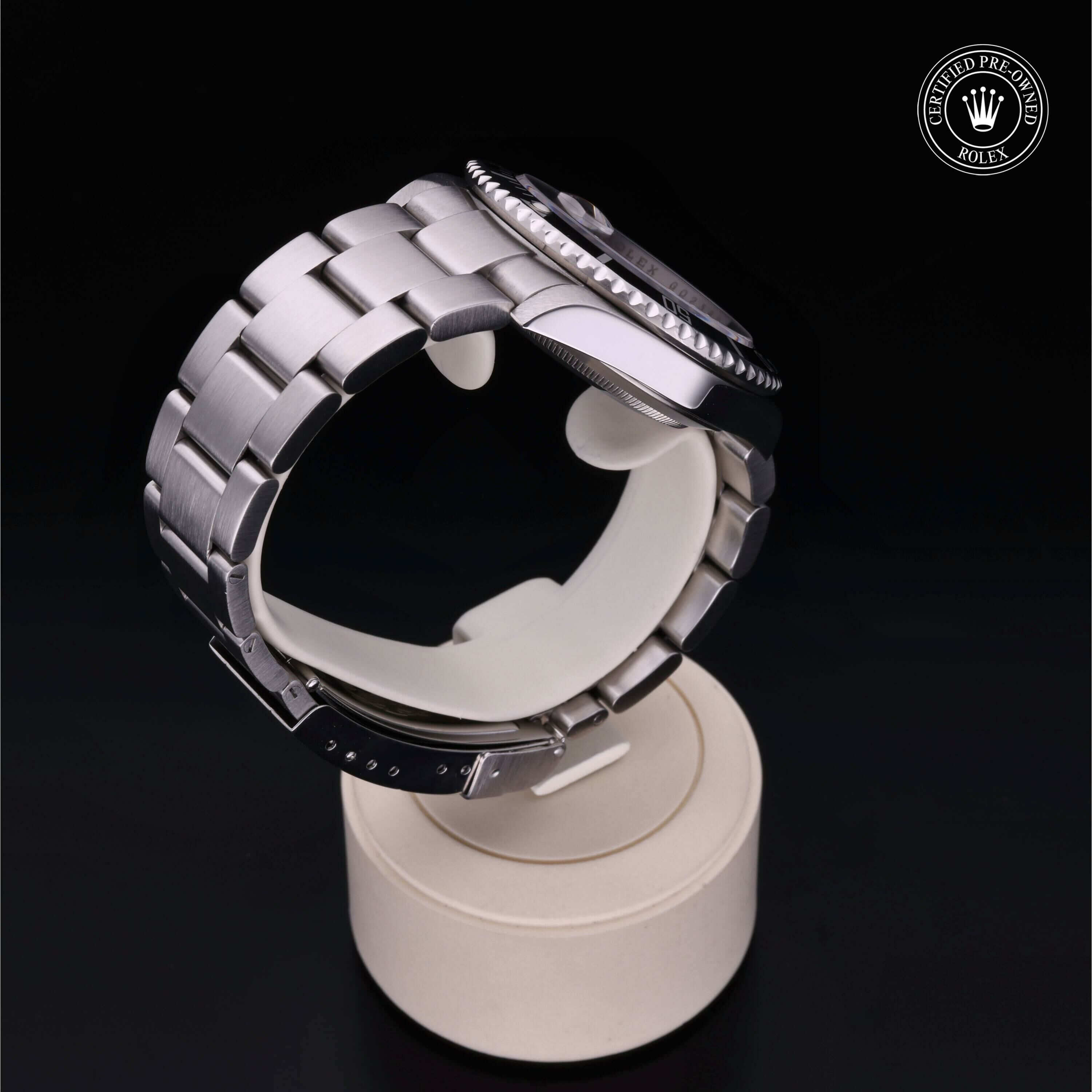 Rolex Oyster Perpetual Submariner Date in Steel M16610-0007 at Ferret - view 24