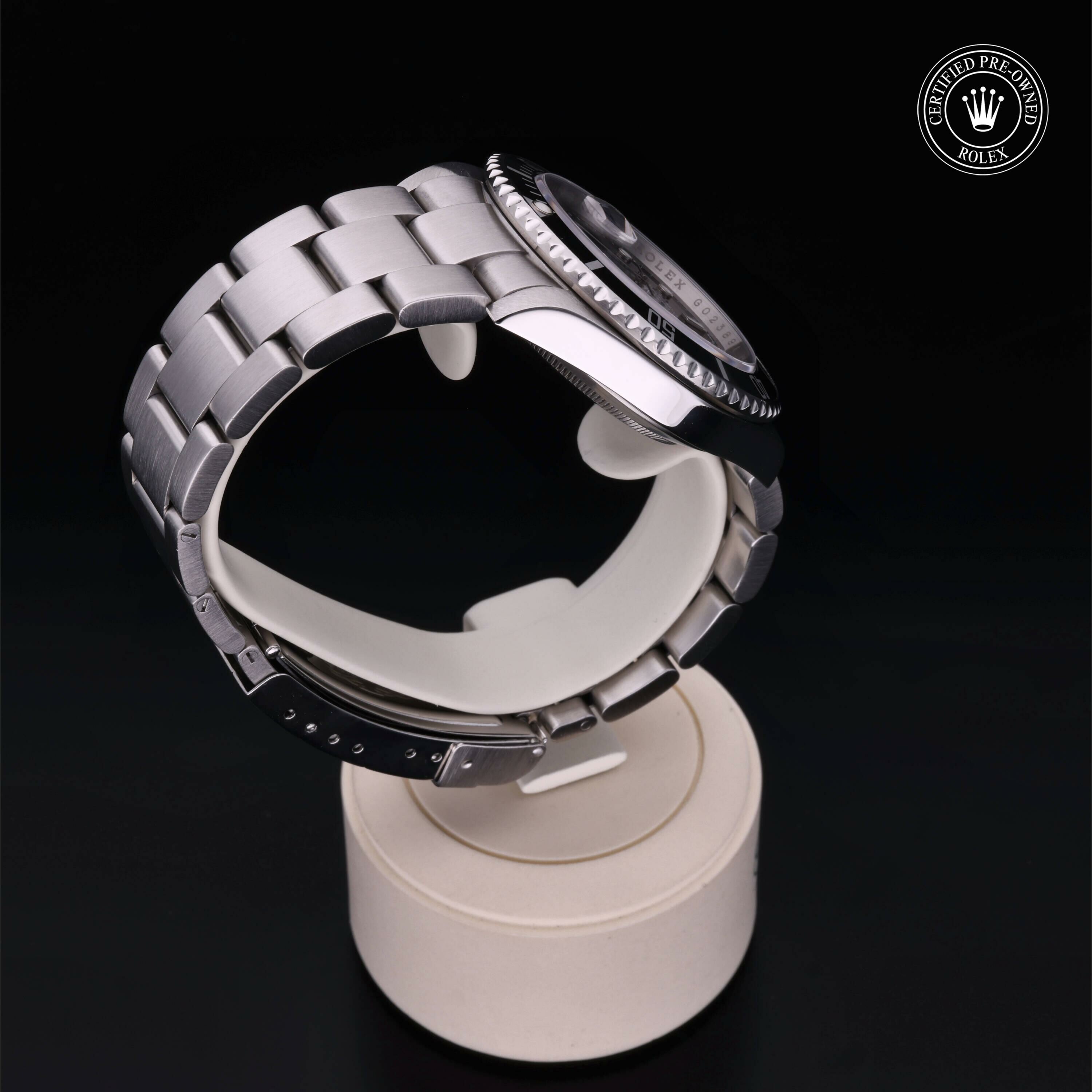 Rolex Oyster Perpetual Submariner Date in Steel M16610-0007 at Ferret - view 25