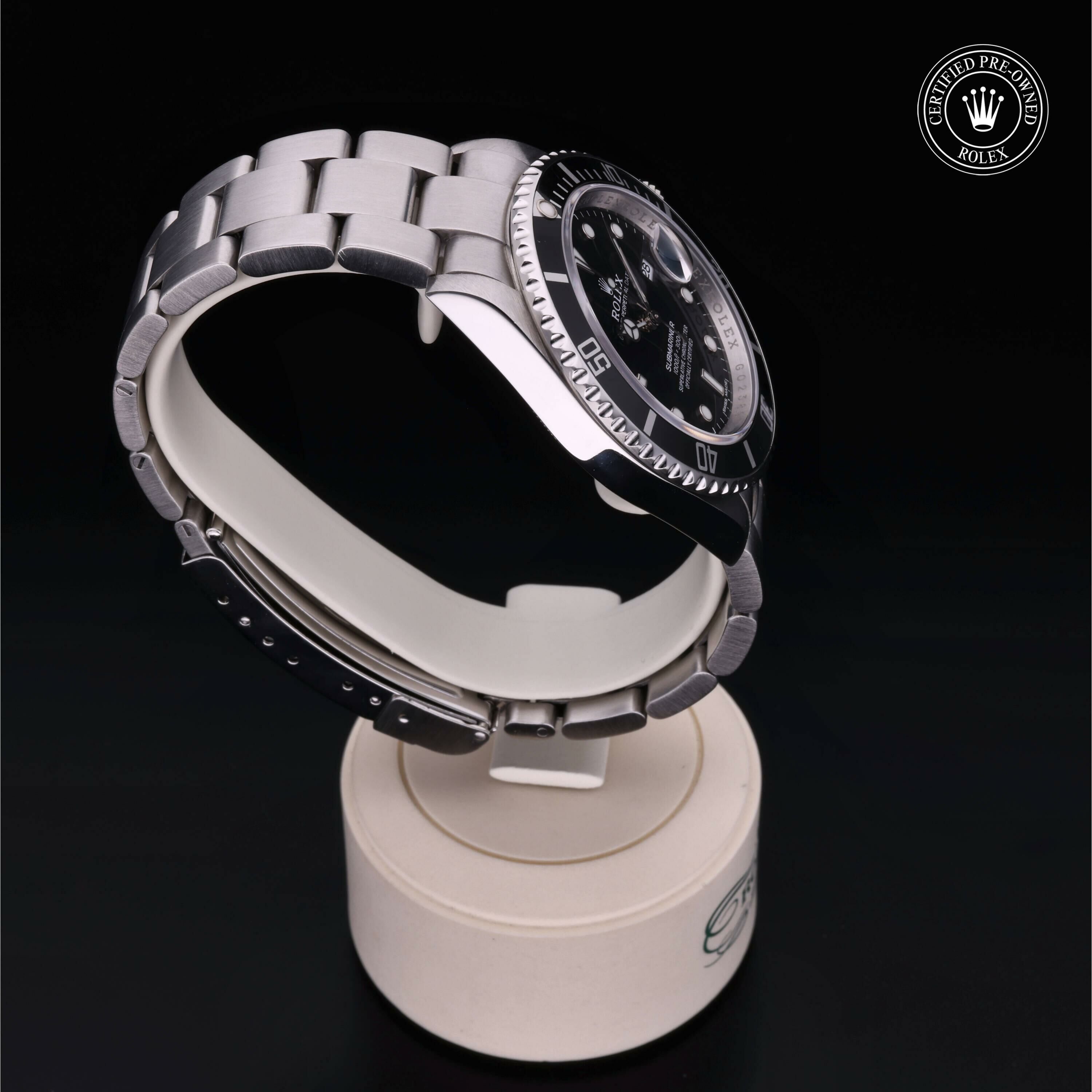 Rolex Oyster Perpetual Submariner Date in Steel M16610-0007 at Ferret - view 28