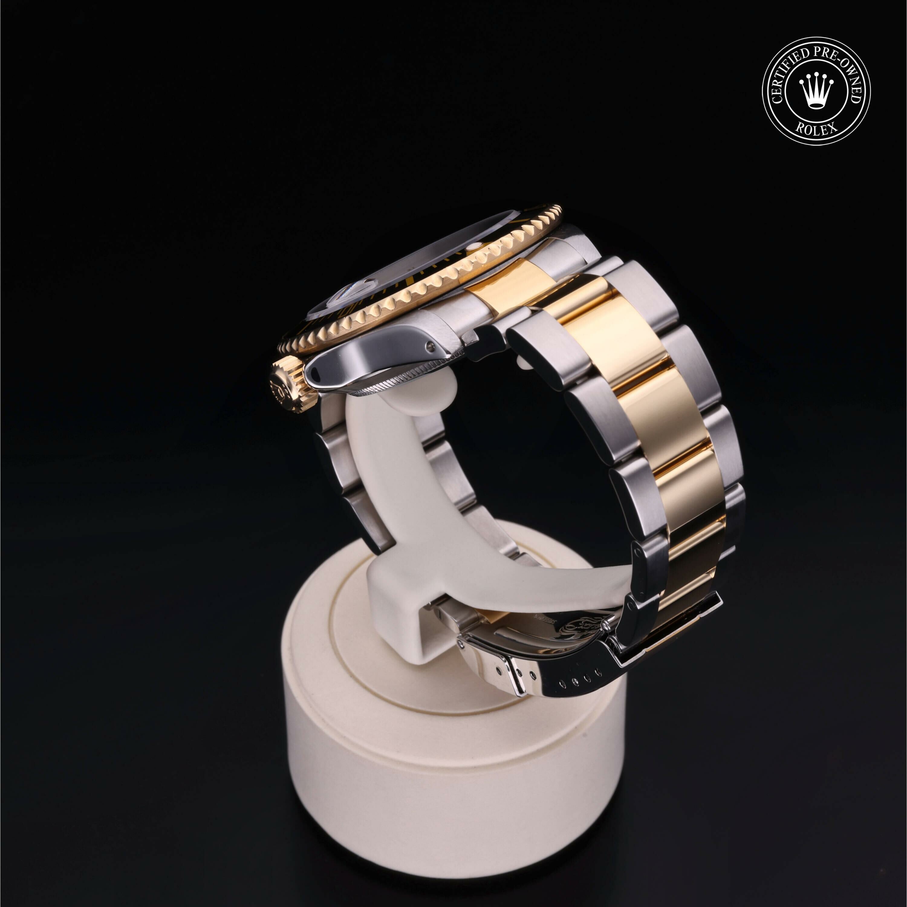 Rolex Oyster Perpetual Submariner Date in Rolesor 18 Carat Yellow M16613LN-0005 at Ferret - view 15