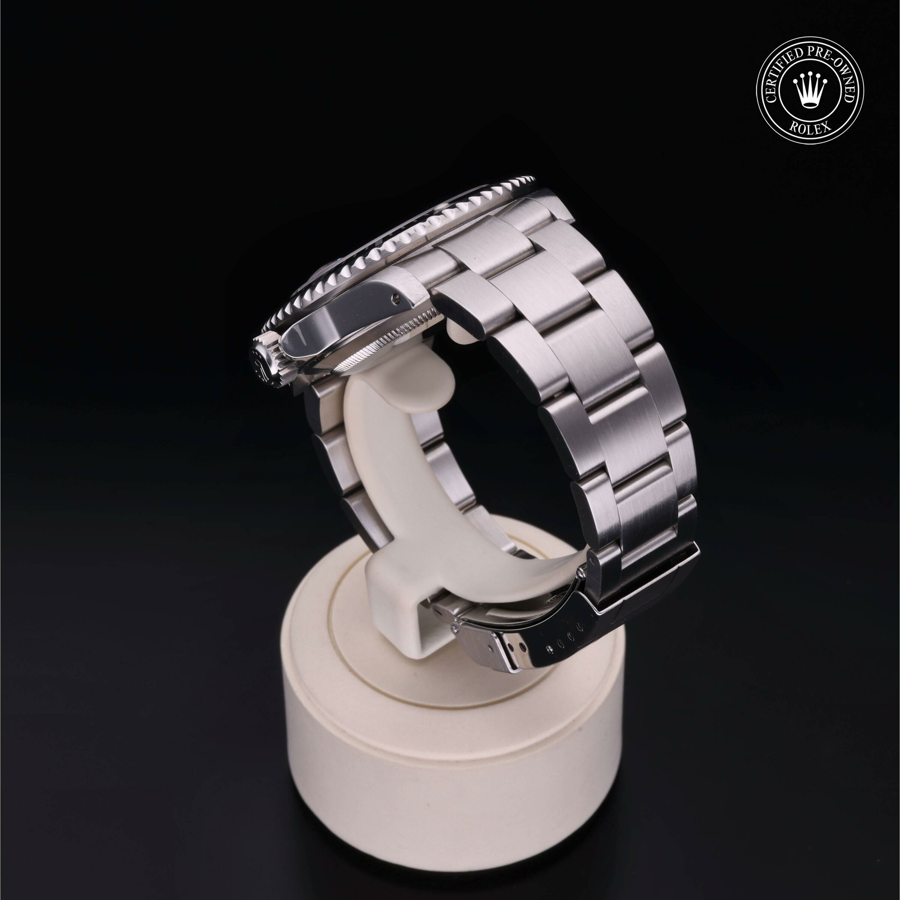 Rolex Oyster Perpetual Submariner Date in Steel M16610-0006 at Ferret - view 15