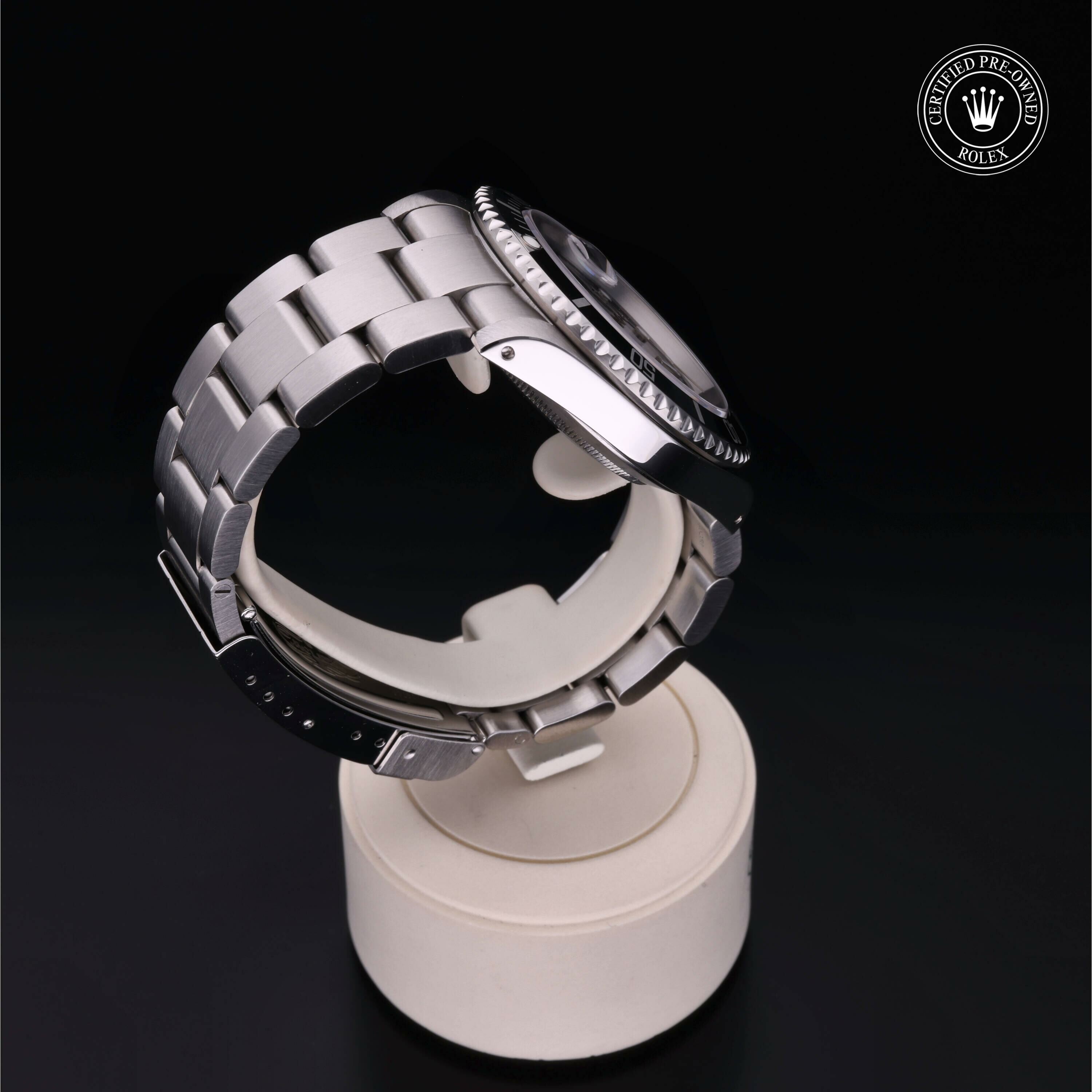 Rolex Oyster Perpetual Submariner Date in Steel M16610-0006 at Ferret - view 25