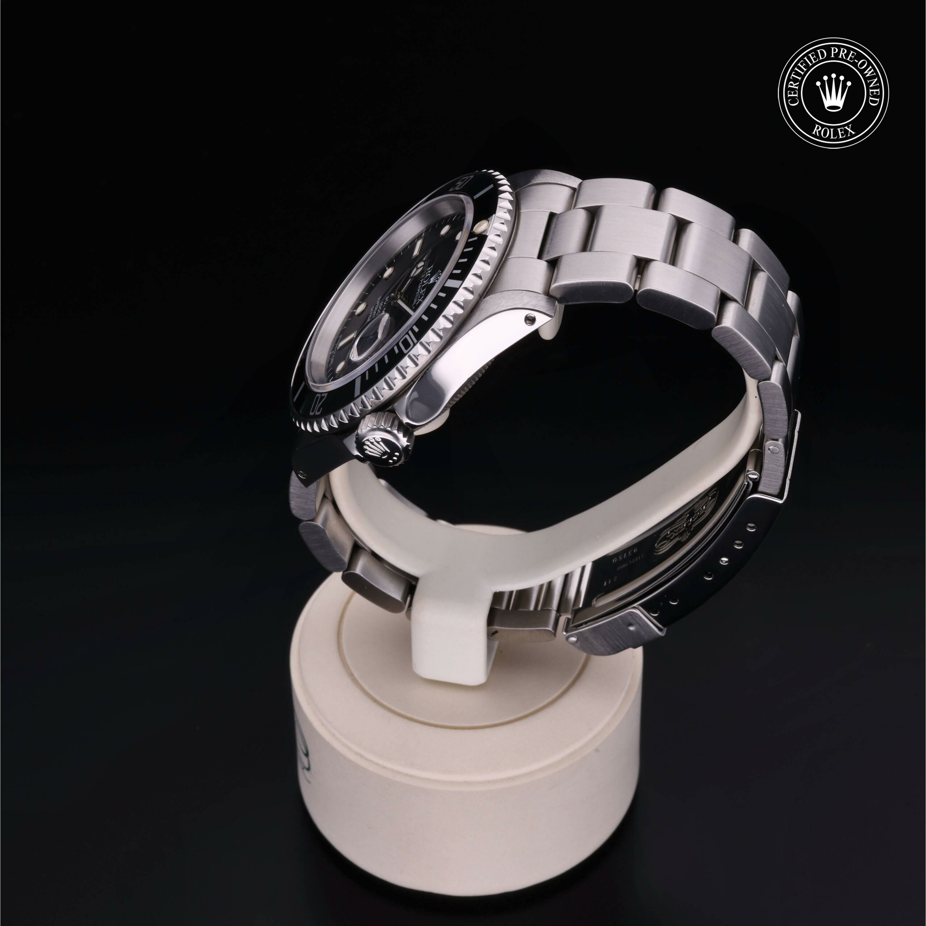 Rolex Oyster Perpetual Submariner Date in Steel M16610-0004 at Ferret - view 11
