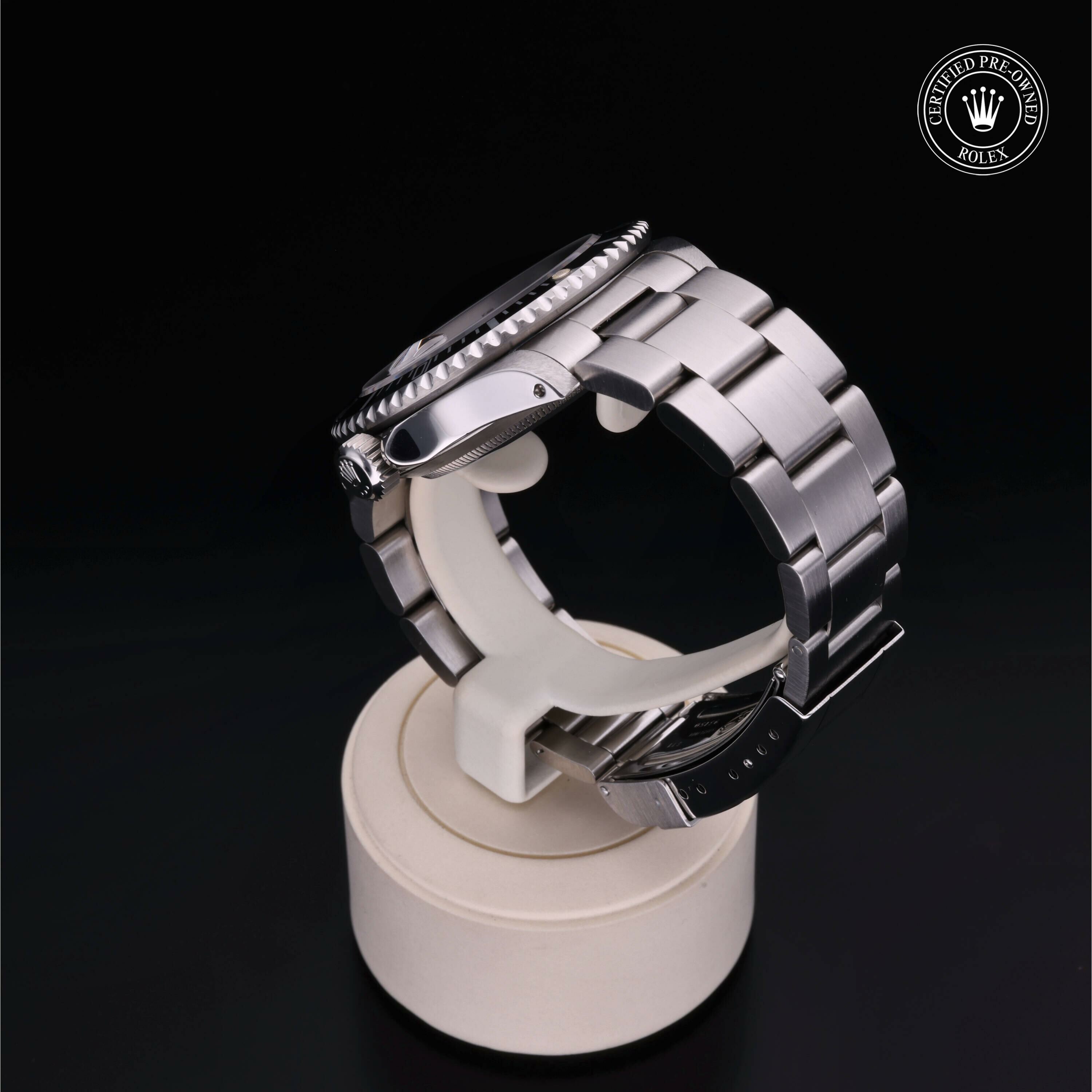 Rolex Oyster Perpetual Submariner Date in Steel M16610-0004 at Ferret - view 14